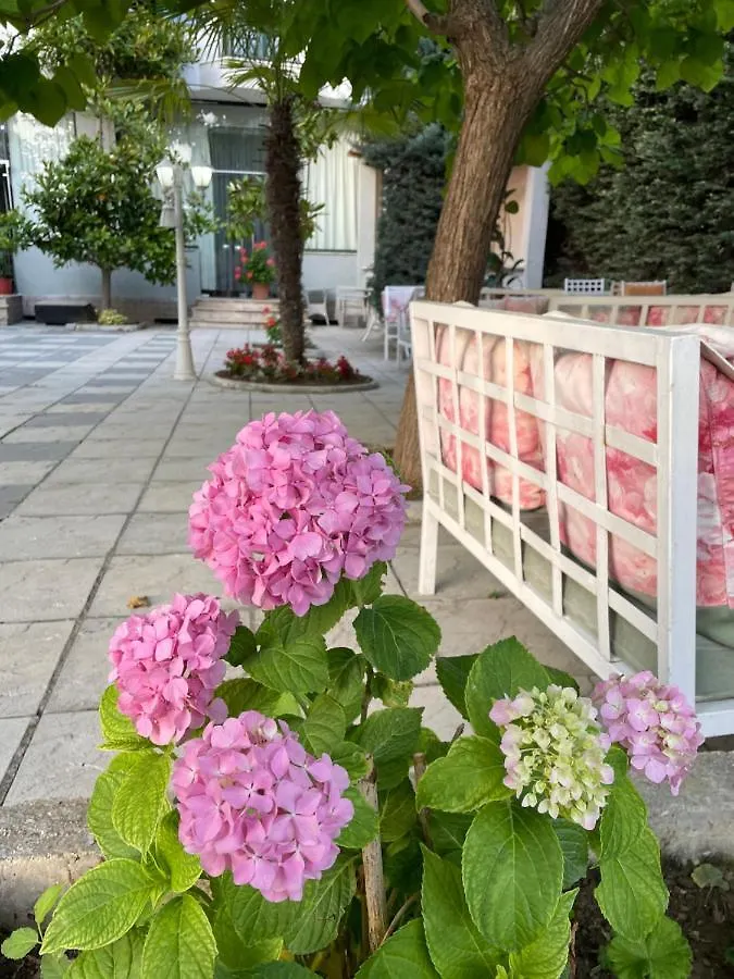 Sanremo Hotel Restorant Škalngur 3*,  Albania